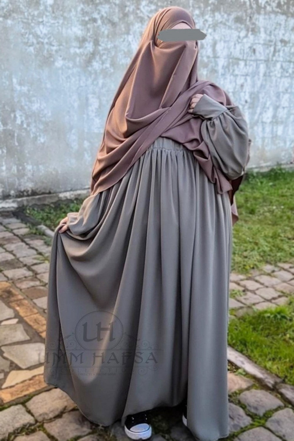 Abaya a clips Hafsa by Umm Hafsa