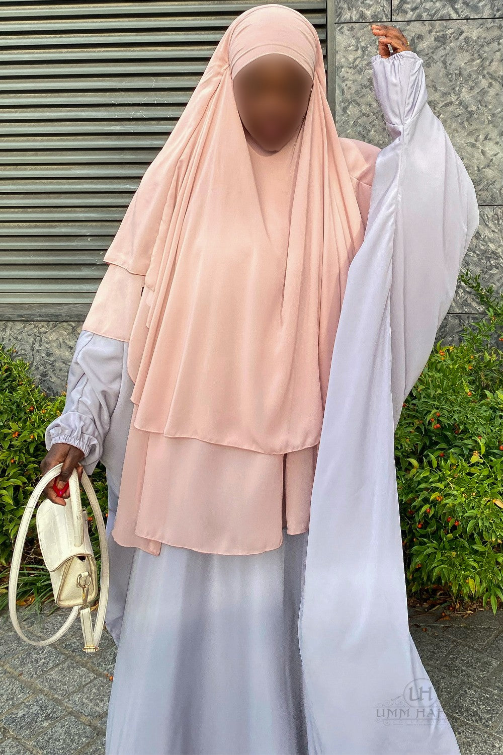 Abaya papillon Umm Hafsa