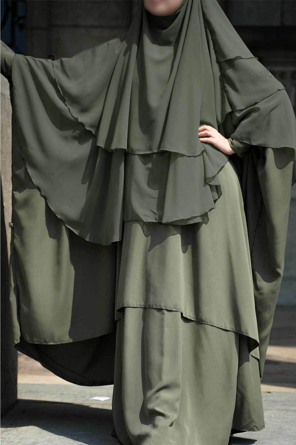 Abaya 2 pièces à clips Umm Hafsa