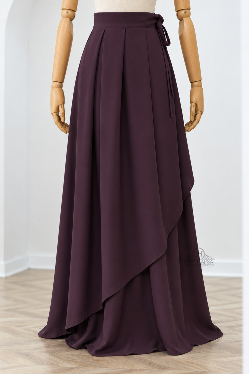 Jupe Portefeuille by Umm Hafsa – Longue, Ample et Fluide – Woolpeach Premium