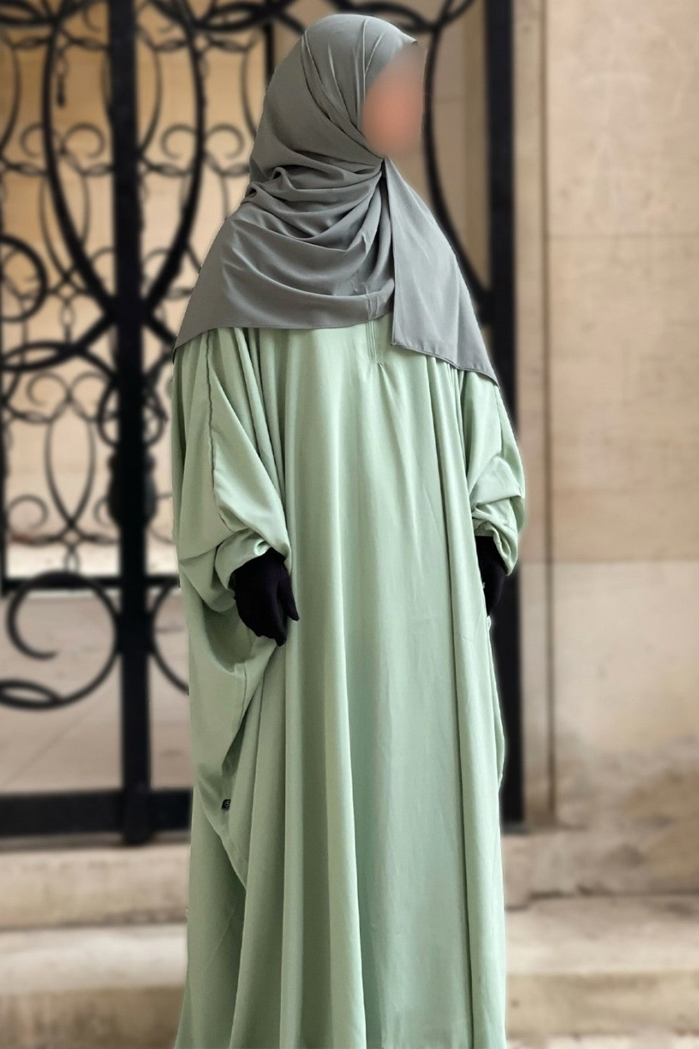Abaya papillon Umm Hafsa