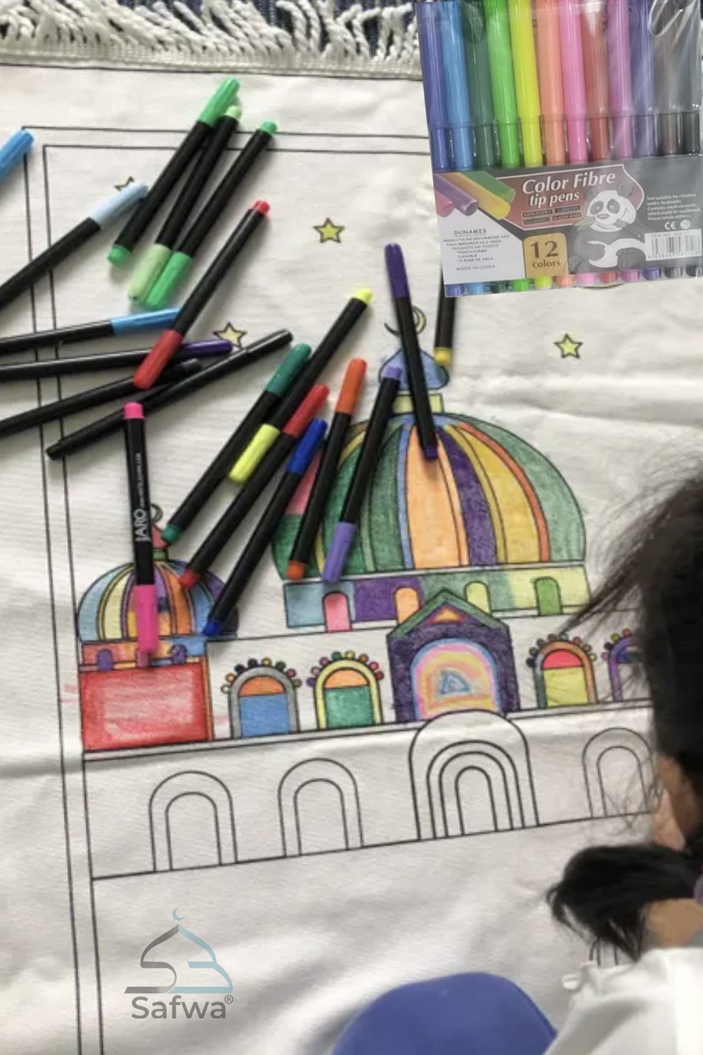 Tapis de Prière à Colorier – Personnalisable avec 12 Marqueurs Textiles | Apprentissage Ludique et Spirituel pour Enfants