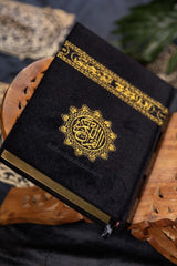Coran Kaaba Arabe – Couverture Velours Noir Brodée Or – Mushaf Uthmani – Hafs – 14 × 20 cm