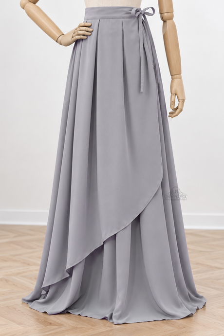 Jupe Portefeuille by Umm Hafsa – Longue, Ample et Fluide – Woolpeach Premium